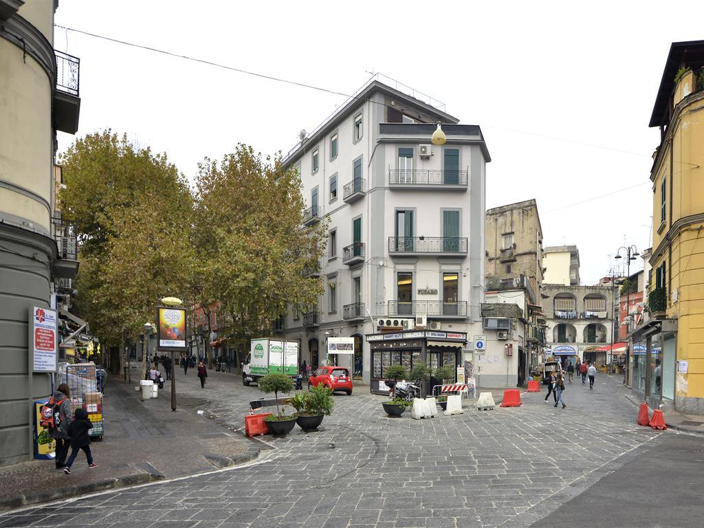 La Piazza Al Vomero Neapol Zewnętrze zdjęcie